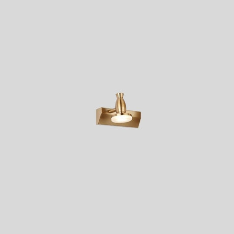 "A single-head vanity light in a brushed gold finish, isolated on a light background."