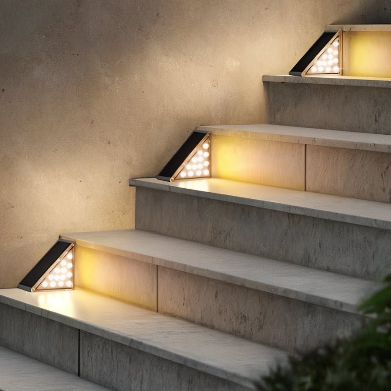 Trie Outdoor Floor Lamp