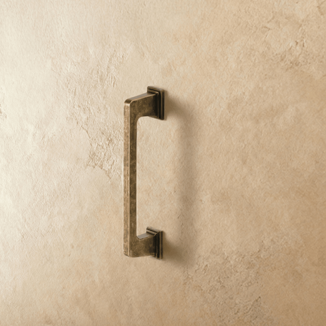 Veyra Pull Bar - Residence Supply