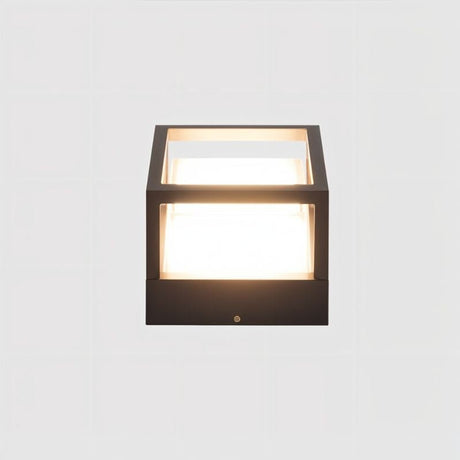 Vivienne Outdoor Garden Lamp