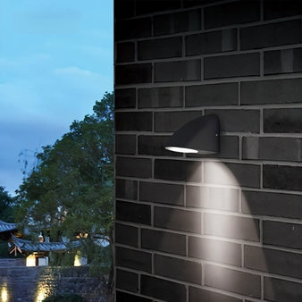 Volanix Outdoor Wall Lamp - Residence Supply