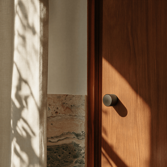 Vorn Handle and Lock - Residence Supply