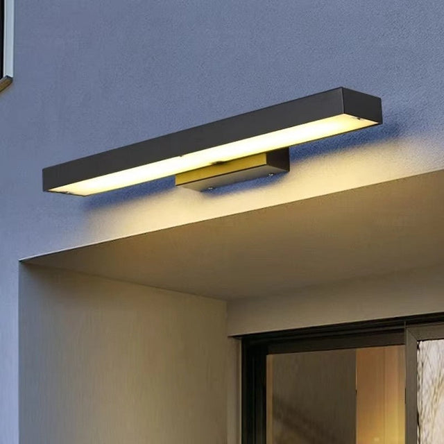 Vynova Outdoor Wall Lamp - Residence Supply