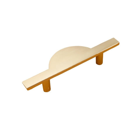 "A brushed gold, geometric half-moon pull bar made of zinc alloy, isolated on a white background."