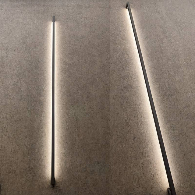 Zukruf Outdoor Wall Lamp