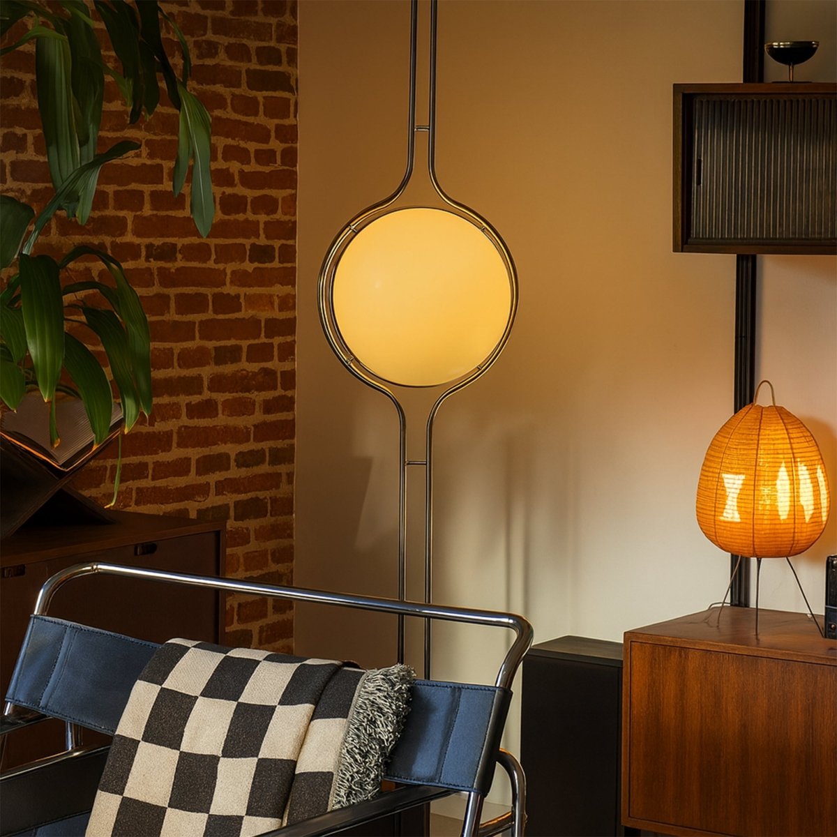 Zuru Floor To Ceiling Lamp