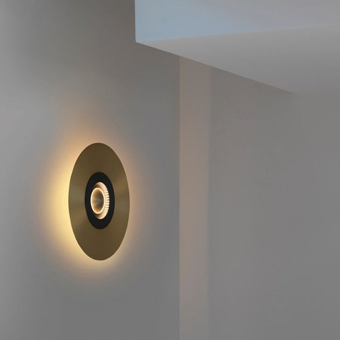 Transform your walls into a focal point with the stylish Agula Wall Lamp.