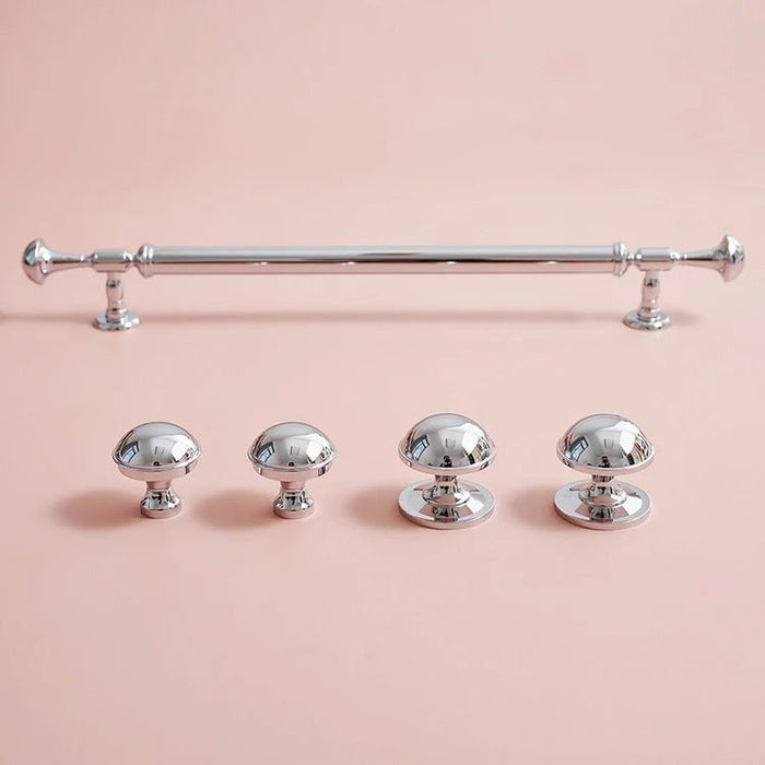 Experience the perfect balance of form and function with the Anzu Knob & Pull Bar, providing a comfortable grip and a sleek aesthetic for your cabinetry.