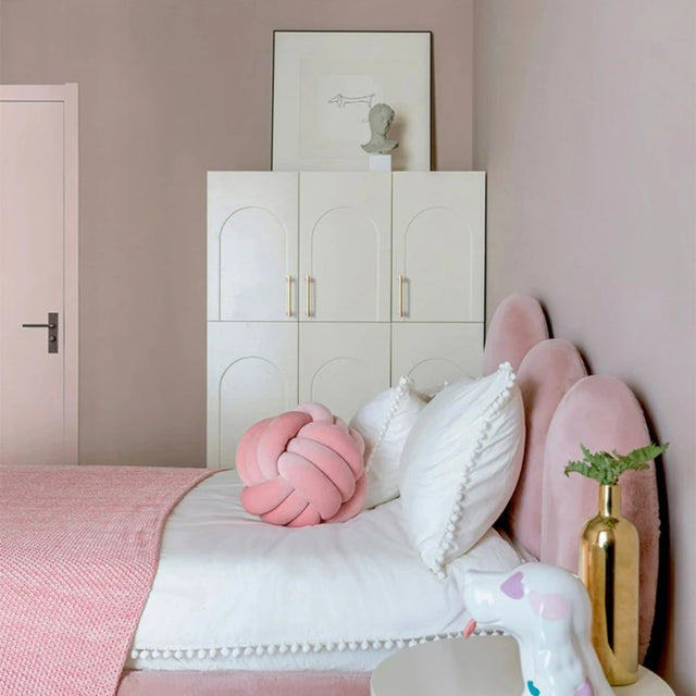 Parasa Marble Pull Bar