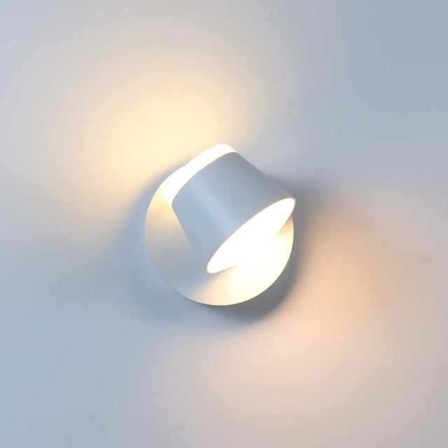 Sawar Wall Lamp