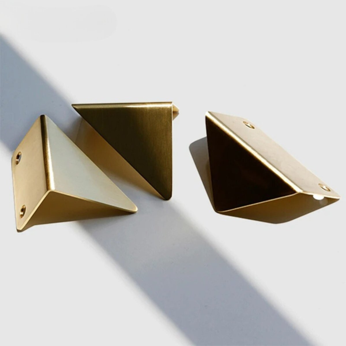 Trikon Knob