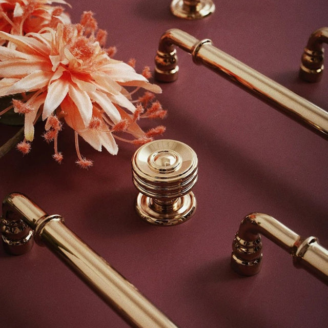 Vang Knob & Pull Bar