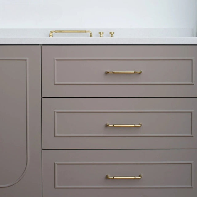 Vang Knob & Pull Bar