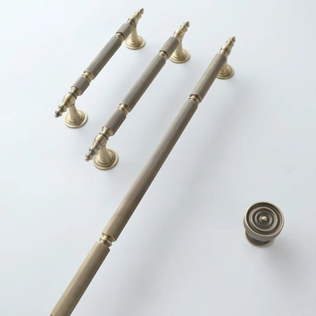 Yasha Knob & Pull Bar