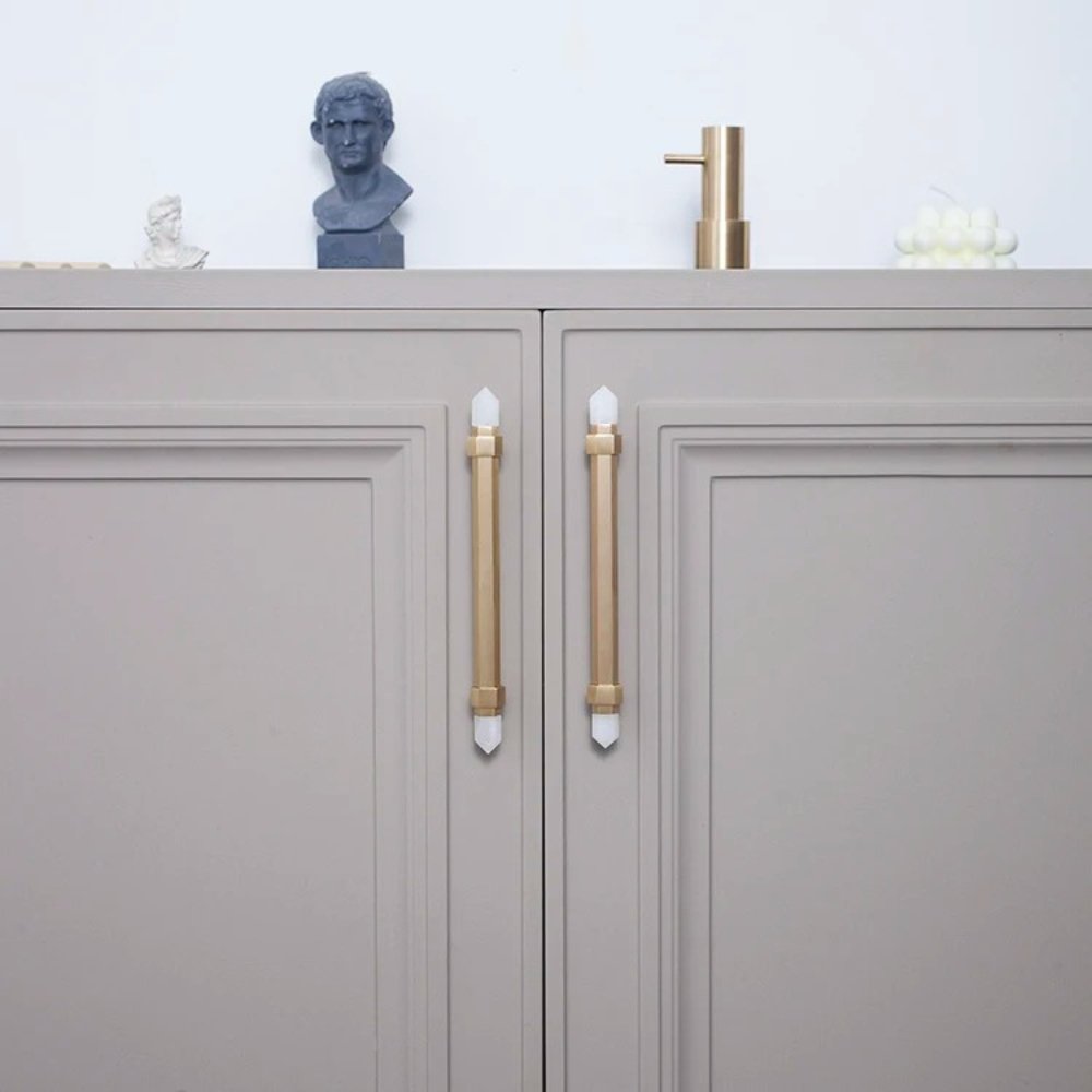 Zakitu Crystal Knob & Pull Bar