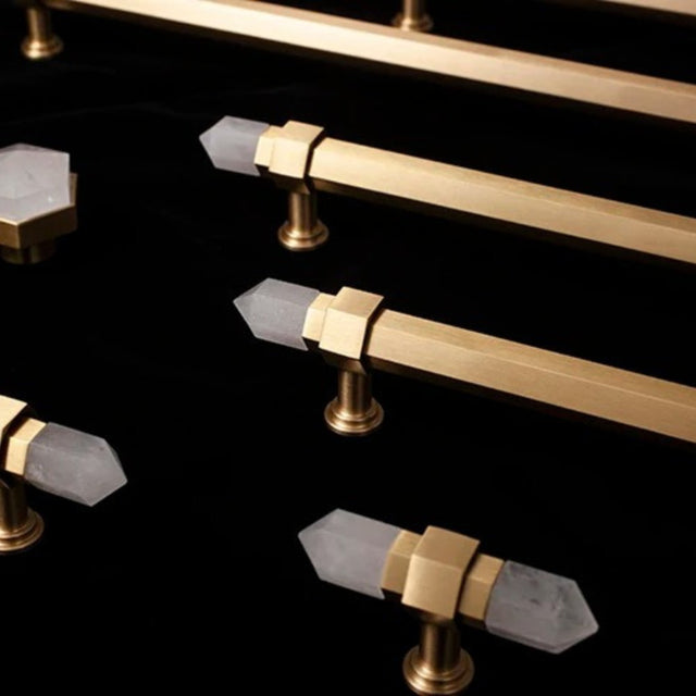 Zakitu Crystal Knob & Pull Bar