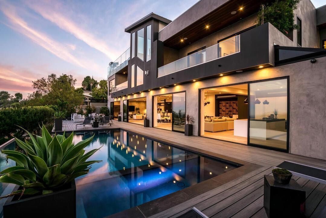 2824 Roscomare Rd — gallery image 3