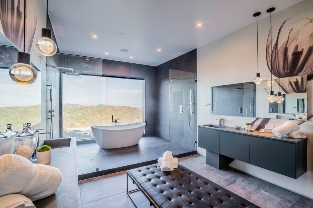 2824 Roscomare Rd — gallery image 10