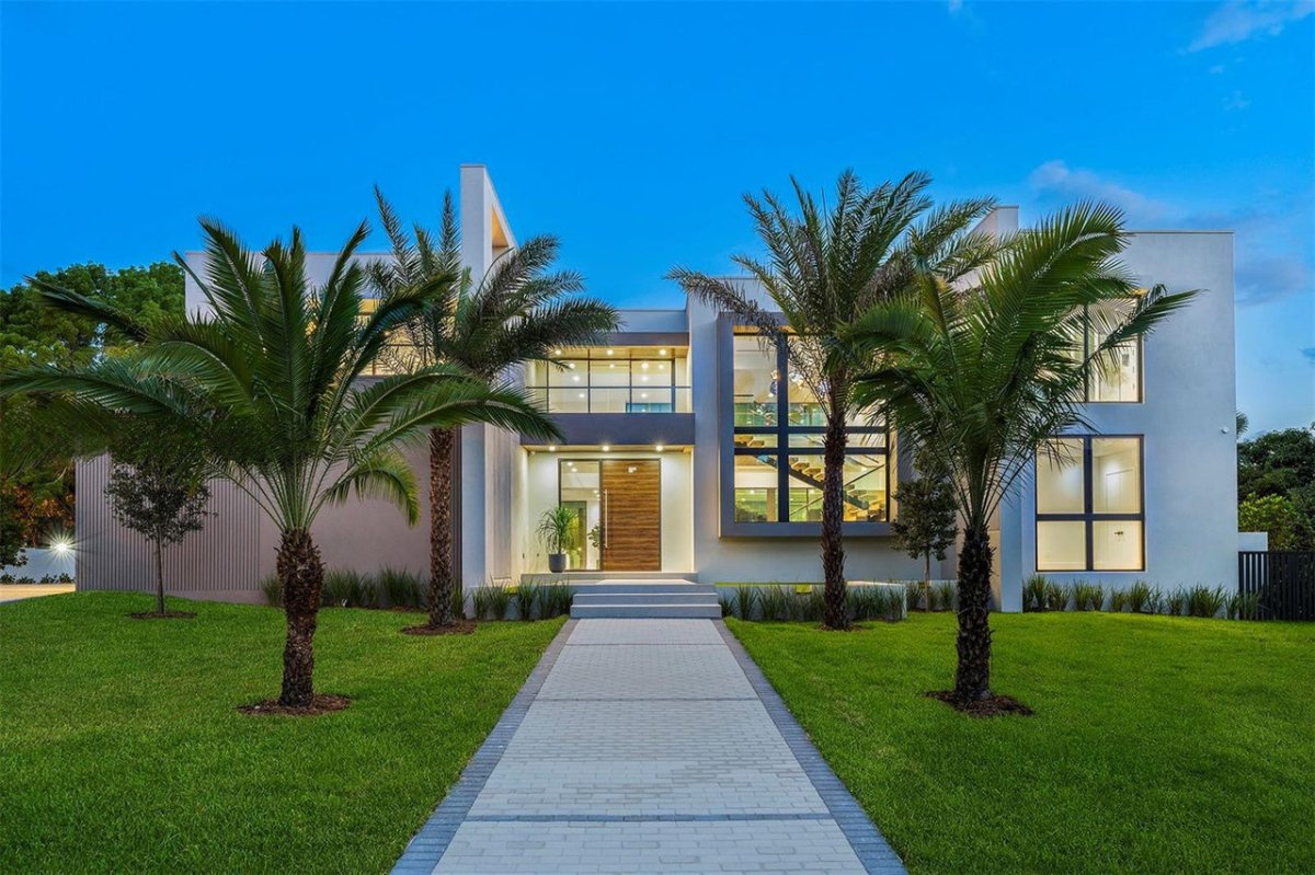 1200 Hardee Rd — gallery image 1